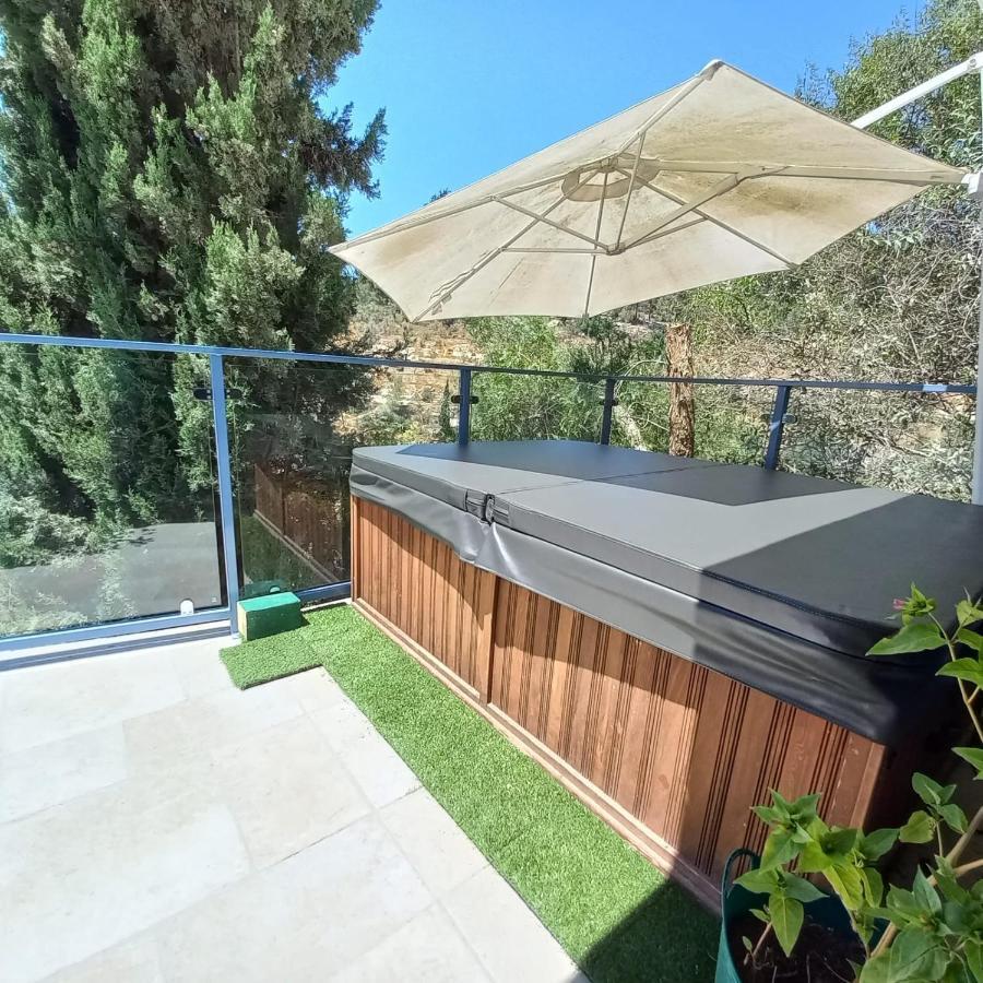 View Of The Valley Guest House Jerusalem Exterior photo